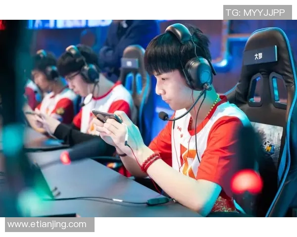 《星光对决 足球传奇之巅峰对抗赛》