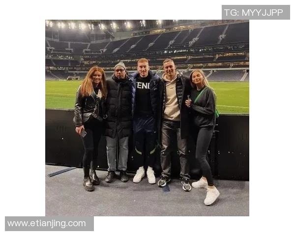 姐弟恋足球明星盘点：那些跨越年龄界限的爱情故事与球场传奇